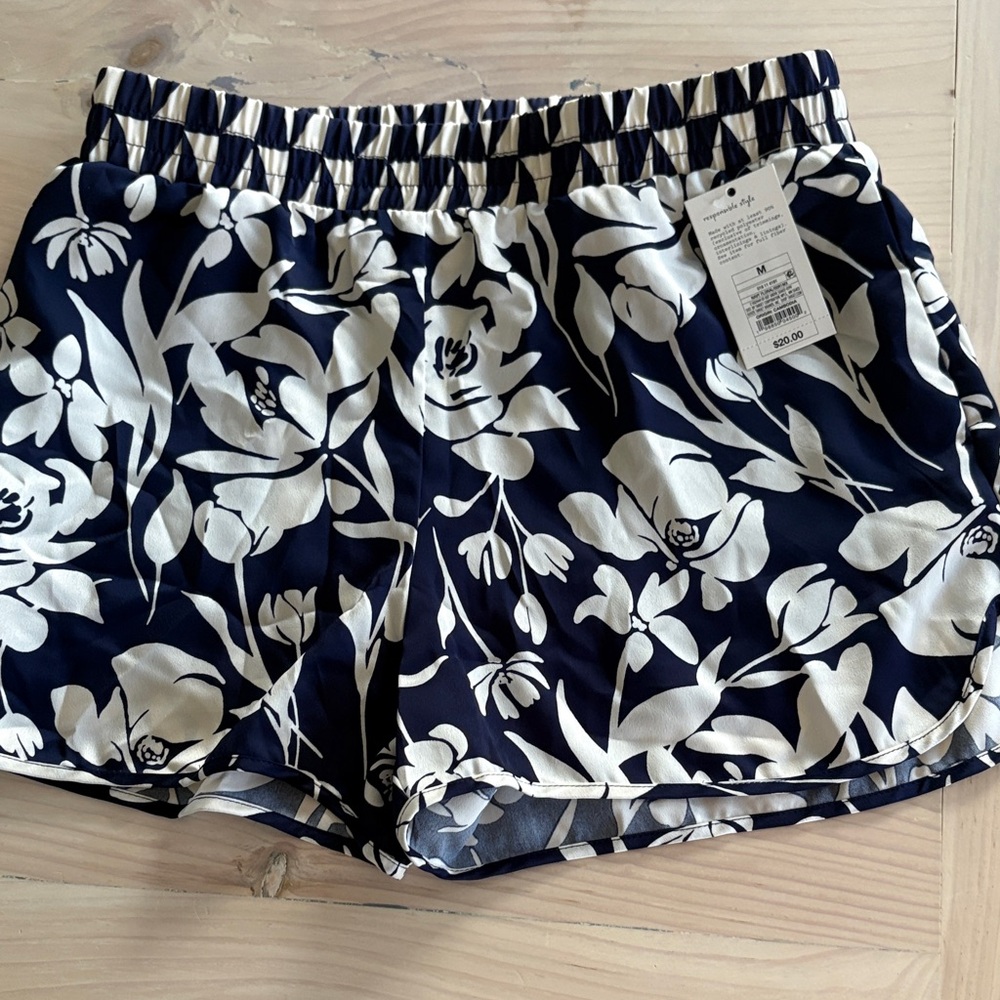 a new day Navy and White Floral Women's Satin Shorts